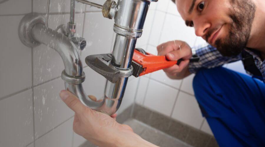 Expert burst pipe repair services in Sunset Beach, CA
